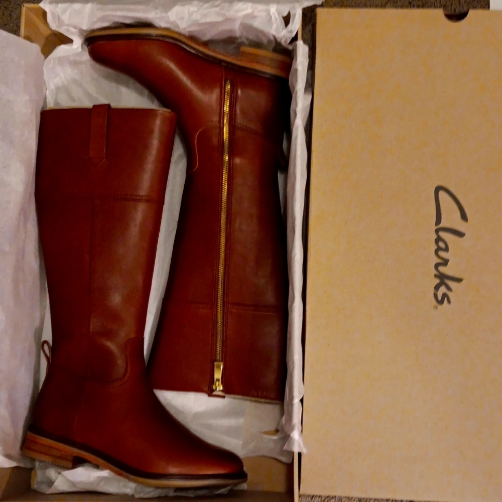 Clarks tall boots Clarksdale HI, dark tan leather, 6,5 M, NWT